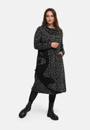 'Seriva' mekko – taiteellinen, mukava & vartaloa imarteleva