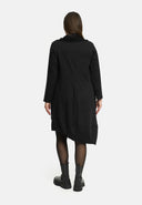 'Lunet' Kleid – modern, elegant & mit charakterstarkem Design