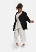 'Valeria' Jas – licht, asymmetrisch & modern