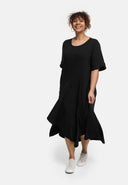 Gúna 'Valeria' – sreabhach, nua-aimseartha & baininscneach