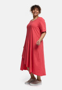 Gúna 'Valeria' – sreabhach, nua-aimseartha & baininscneach