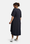 'Viona' klänningar – flytande, chic & feminin