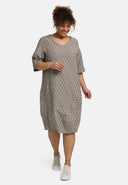 Sukienka 'Olina' – lekka, strukturalna i miękka z rozciągliwego materiału