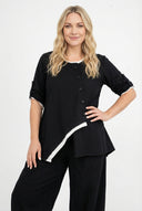 Blusa 'Saria' – asimmetrica, leggera e naturale