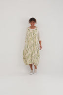 Vestido tipo tirantes "Livia": ligero, favorecedor para la figura y único